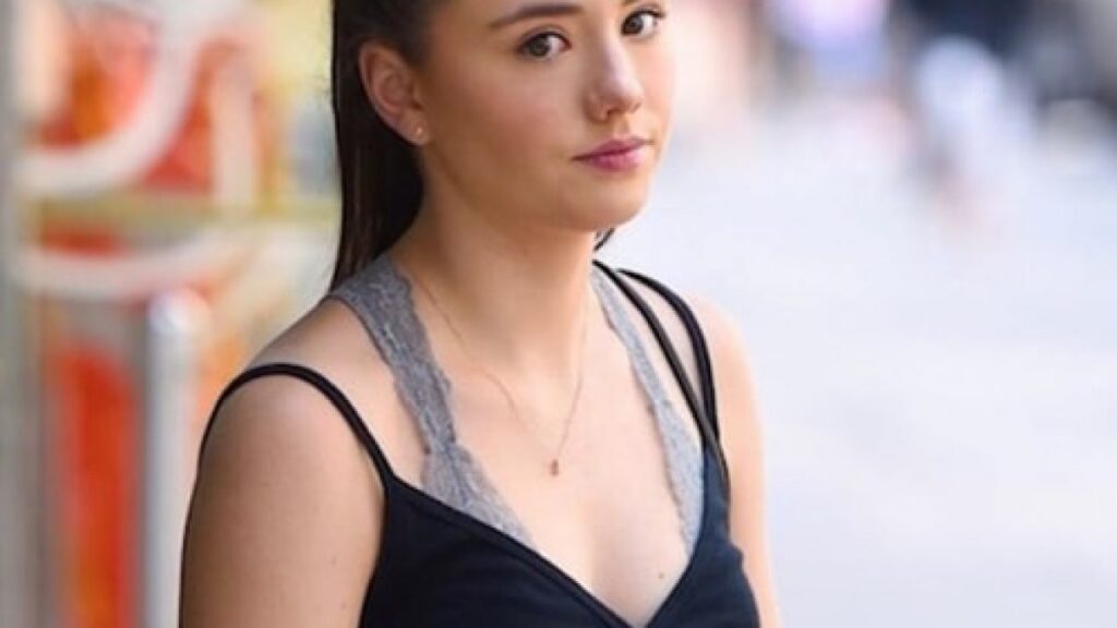 Lily Mo Sheen Bio, Career, Net Worth 2021