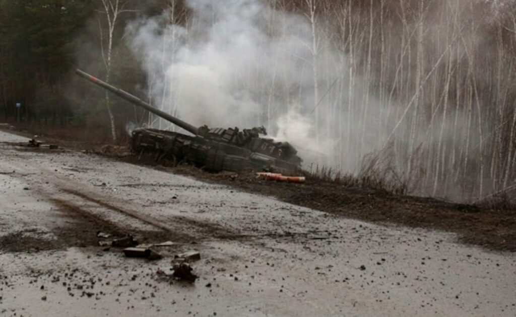 Ukraine War: 2 Soldiers Get Married On Battlefield, Video Viral