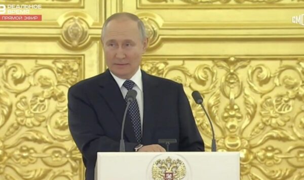 Vladimir Putin’s speech met with awkward silence