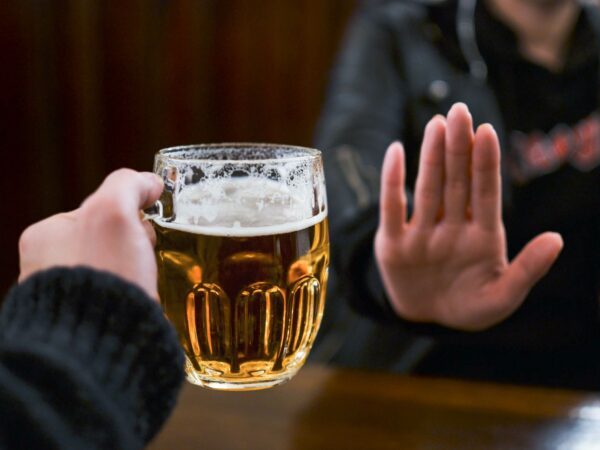 Alcohol consumption good for heart health new study says no